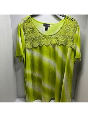 Antthony Bright Green Lace Yoke Short Sleeve Tee